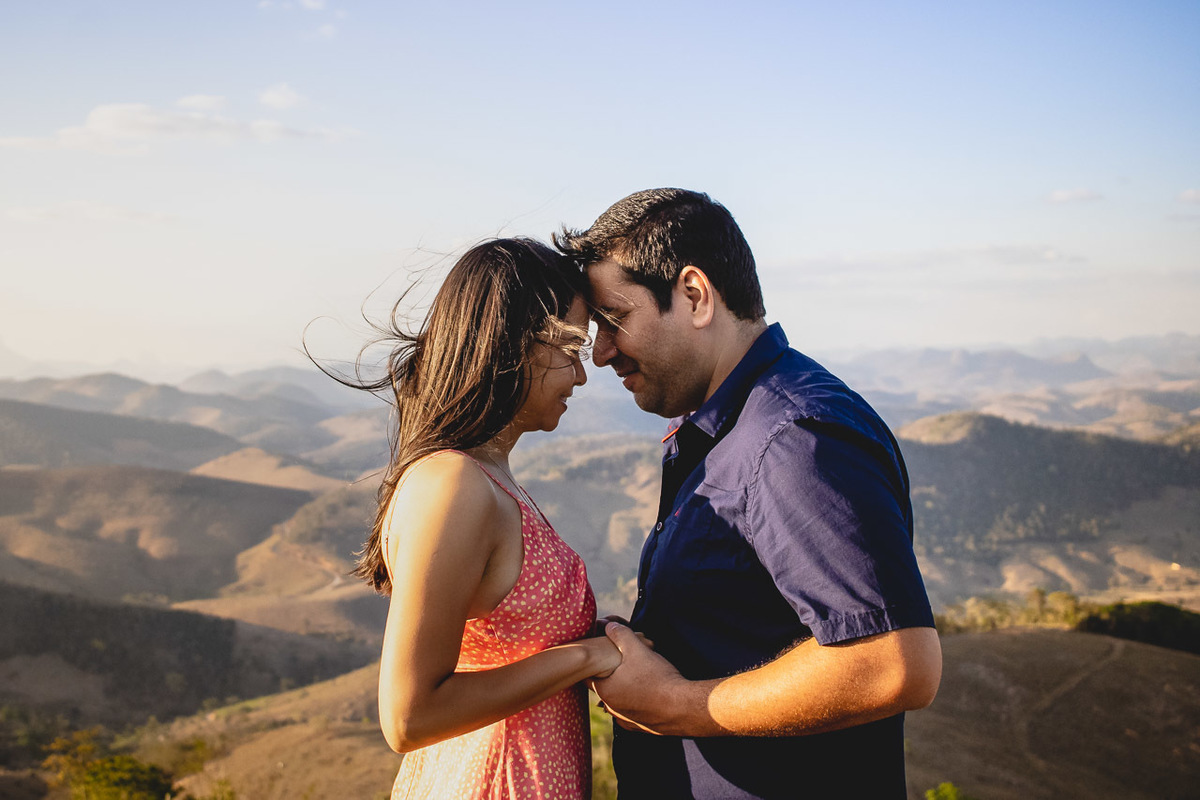 abraço na alma, alan smyth fotografo em mantena mg, couple photos, couple session, ensaio afetivo, ensaio intimista, fotografia afetiva, fotografia de casal, onde fotografar em mantena, fotografia em mantena, ensaio de casal mantena, retrato de casal