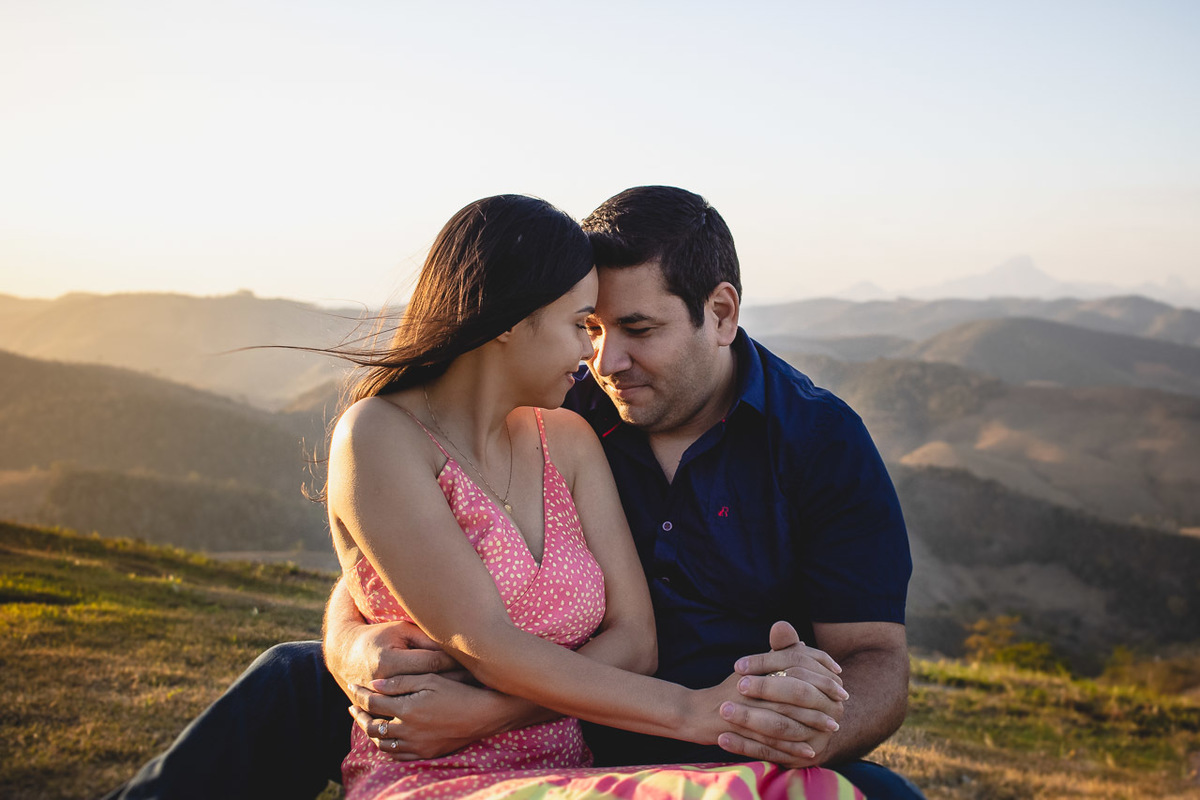 abraço na alma, alan smyth fotografo em mantena mg, couple photos, couple session, ensaio afetivo, ensaio intimista, fotografia afetiva, fotografia de casal, onde fotografar em mantena, fotografia em mantena, ensaio de casal mantena, retrato de casal