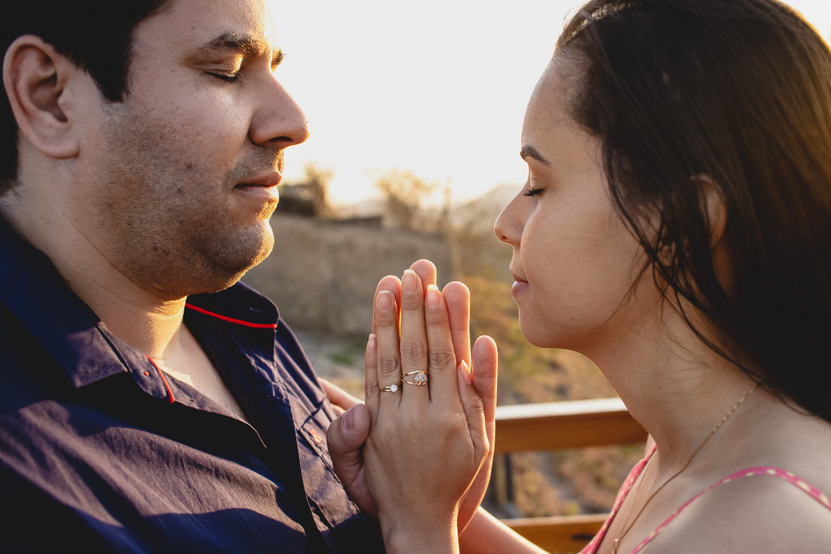 abraço na alma, alan smyth fotografo em mantena mg, couple photos, couple session, ensaio afetivo, ensaio intimista, fotografia afetiva, fotografia de casal, onde fotografar em mantena, fotografia em mantena, ensaio de casal mantena, retrato de casal