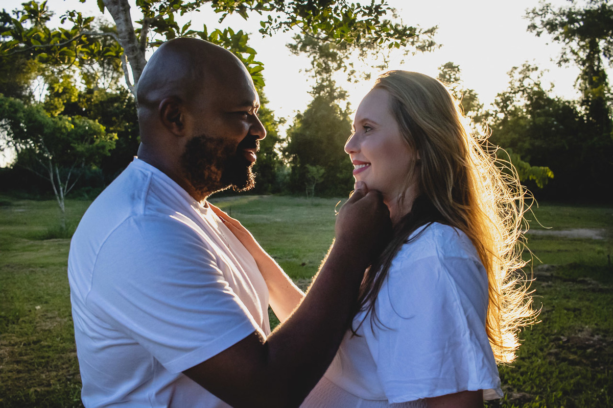 abraço na alma, alan smyth fotografo são mateus es, ensaio gestante, ensaio intimista, fotografia afetiva, fotografia de familia, fotografia de familia sao mateus es, fotografo afetivo, onde fotografar sao mateus es, dna fotografia afetiva, externas