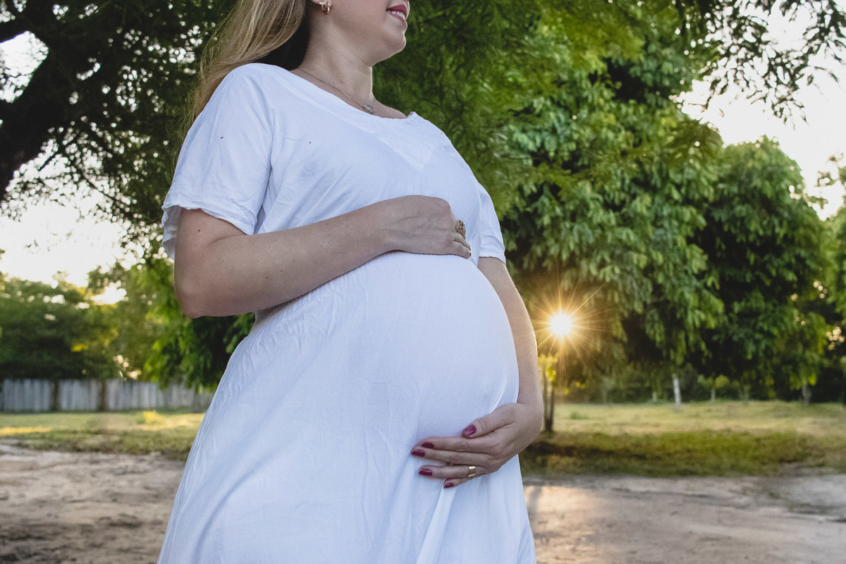 abraço na alma, alan smyth fotografo são mateus es, ensaio gestante, ensaio intimista, fotografia afetiva, fotografia de familia, fotografia de familia sao mateus es, fotografo afetivo, onde fotografar sao mateus es, dna fotografia afetiva, externas