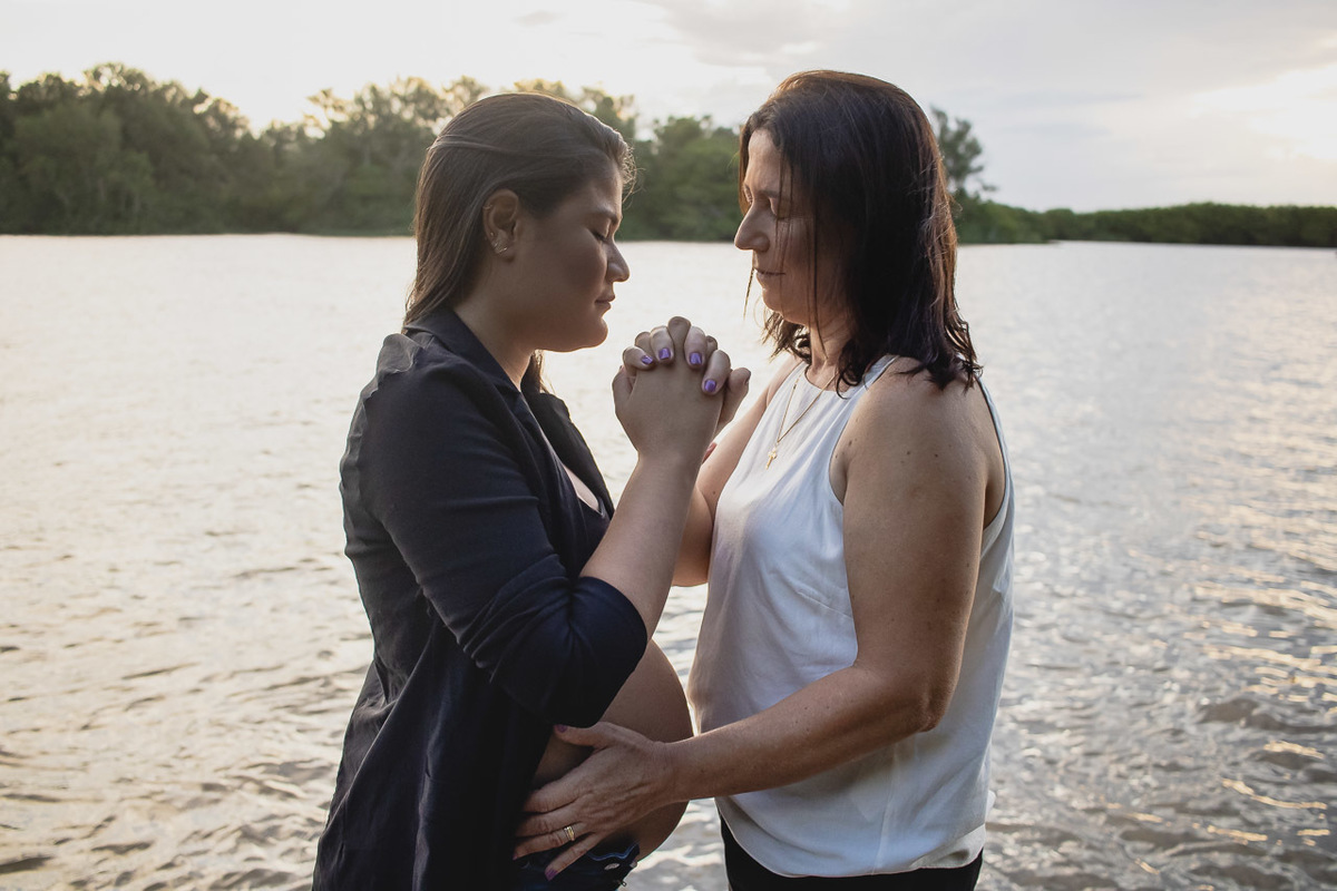 abraço na alma, alan smyth fotografo são mateus es, ensaio gestante, ensaio intimista, fotografia afetiva, fotografia de familia, fotografia de familia meleiras, fotografia de familia sao mateus es, fotografo afetivo, onde fotografar sao mateus es