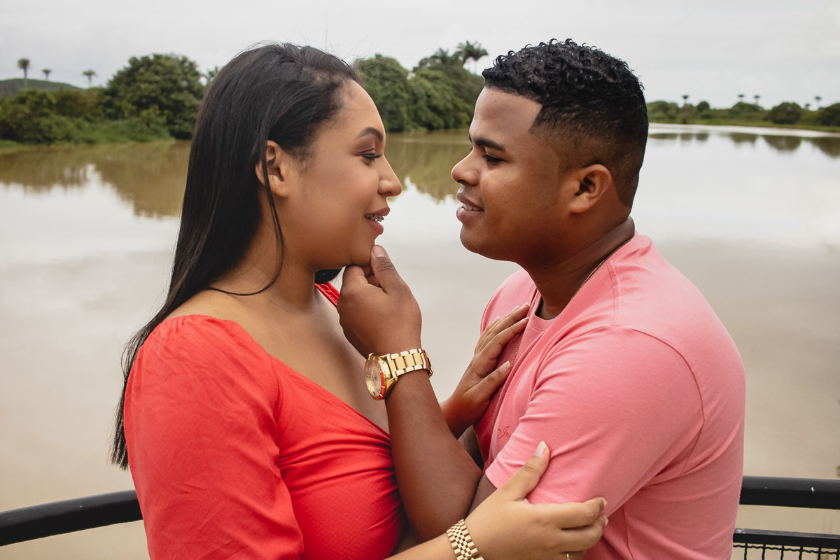 abraço na alma, alan smyth fotografo são mateus es, ensaio gestante, ensaio intimista, fotografia afetiva, fotografia de familia, fotografia de familia sao mateus es, fotografia porto historico de sao mateus, porto historico sao mateus, foto gestante
