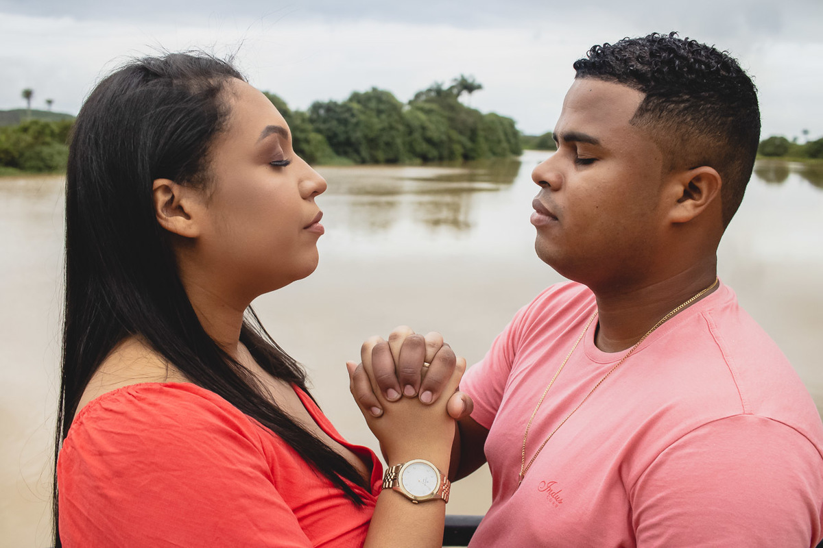 abraço na alma, alan smyth fotografo são mateus es, ensaio gestante, ensaio intimista, fotografia afetiva, fotografia de familia, fotografia de familia sao mateus es, fotografia porto historico de sao mateus, porto historico sao mateus, foto gestante