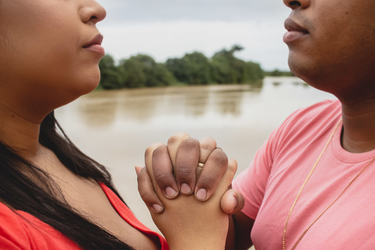 abraço na alma, alan smyth fotografo são mateus es, ensaio gestante, ensaio intimista, fotografia afetiva, fotografia de familia, fotografia de familia sao mateus es, fotografia porto historico de sao mateus, porto historico sao mateus, foto gestante