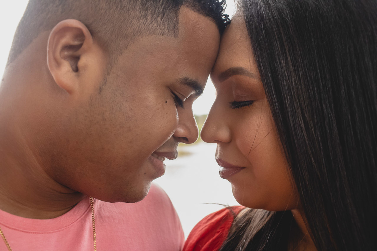 abraço na alma, alan smyth fotografo são mateus es, ensaio gestante, ensaio intimista, fotografia afetiva, fotografia de familia, fotografia de familia sao mateus es, fotografia porto historico de sao mateus, porto historico sao mateus, foto gestante