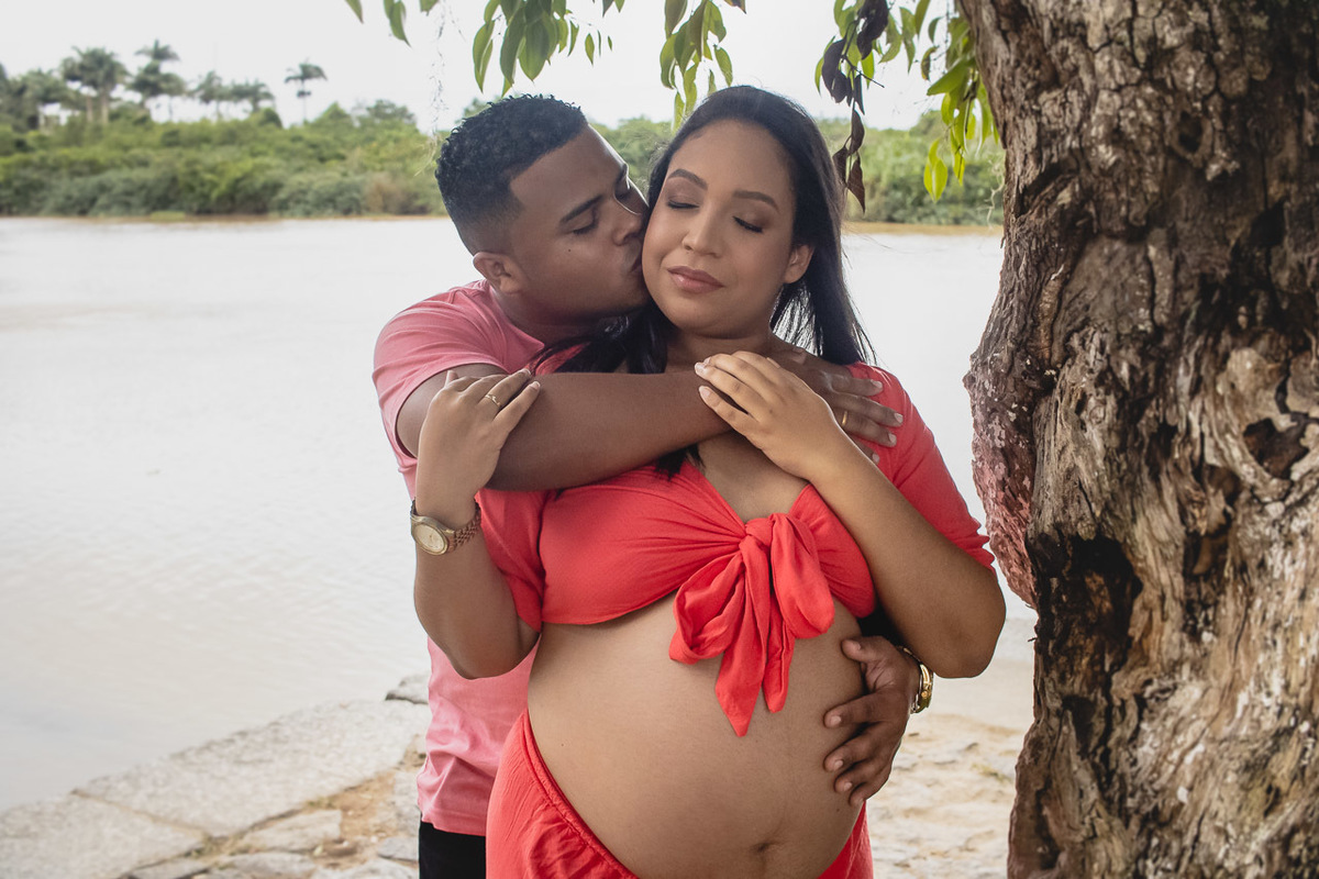 abraço na alma, alan smyth fotografo são mateus es, ensaio gestante, ensaio intimista, fotografia afetiva, fotografia de familia, fotografia de familia sao mateus es, fotografia porto historico de sao mateus, porto historico sao mateus, foto gestante
