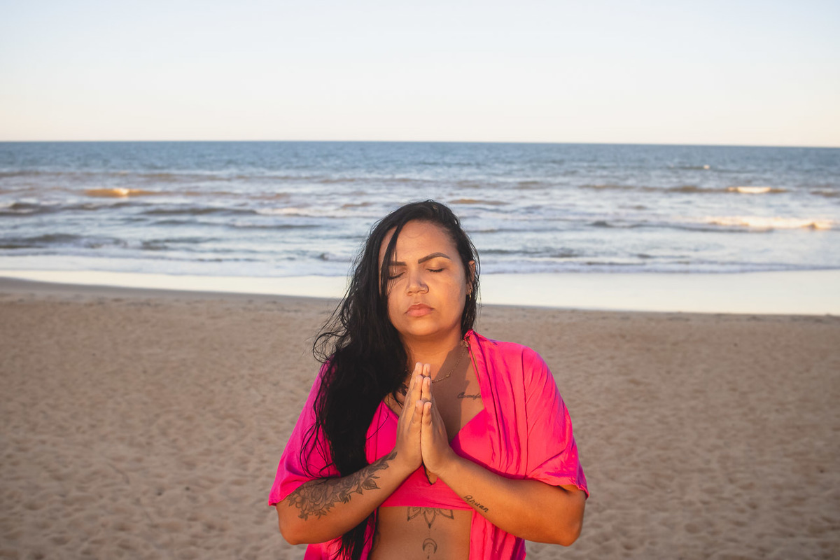abraço na alma, alan smyth, alan smyth fotografo em sao mateus es, praia de guriri, ensaio afetivo, ensaio intimista, fotografia afetiva, fotografia feminina, onde fotografar em Guriri, fotografia na praia de guriri, feminino, mulher, liberdade feminina