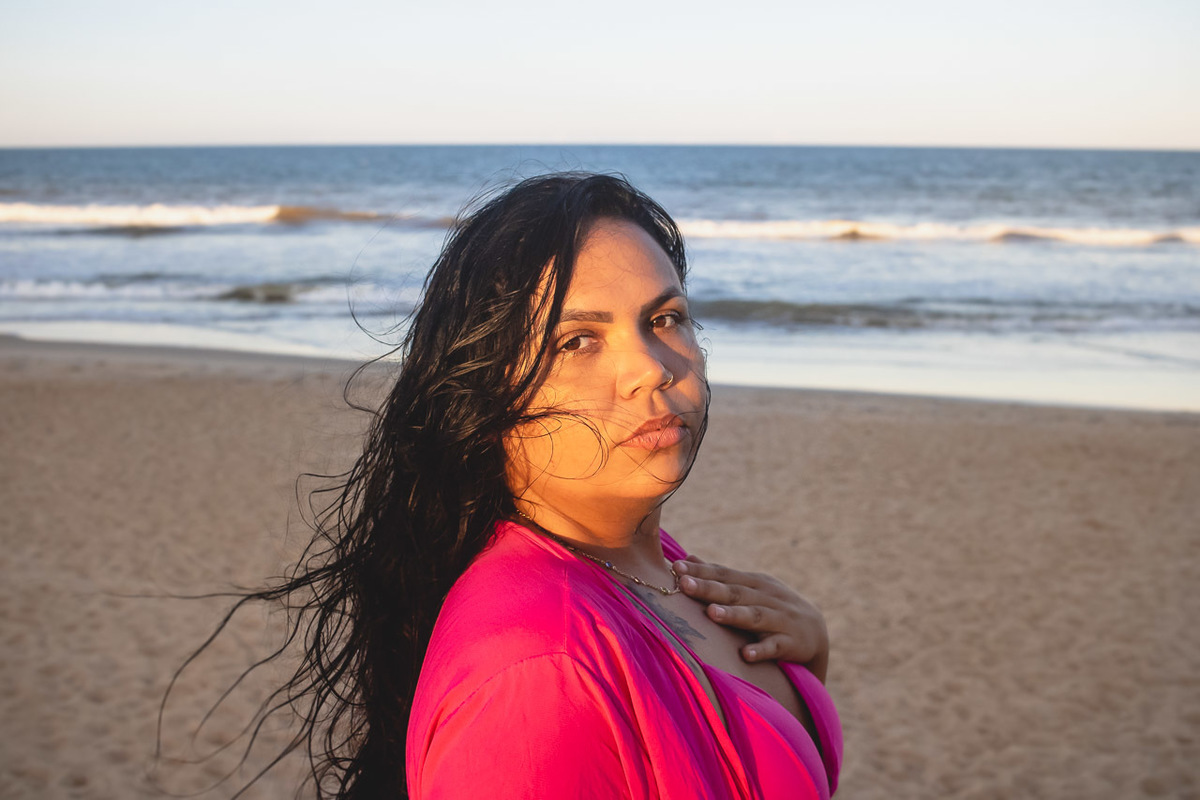 abraço na alma, alan smyth, alan smyth fotografo em sao mateus es, praia de guriri, ensaio afetivo, ensaio intimista, fotografia afetiva, fotografia feminina, onde fotografar em Guriri, fotografia na praia de guriri, feminino, mulher, liberdade feminina