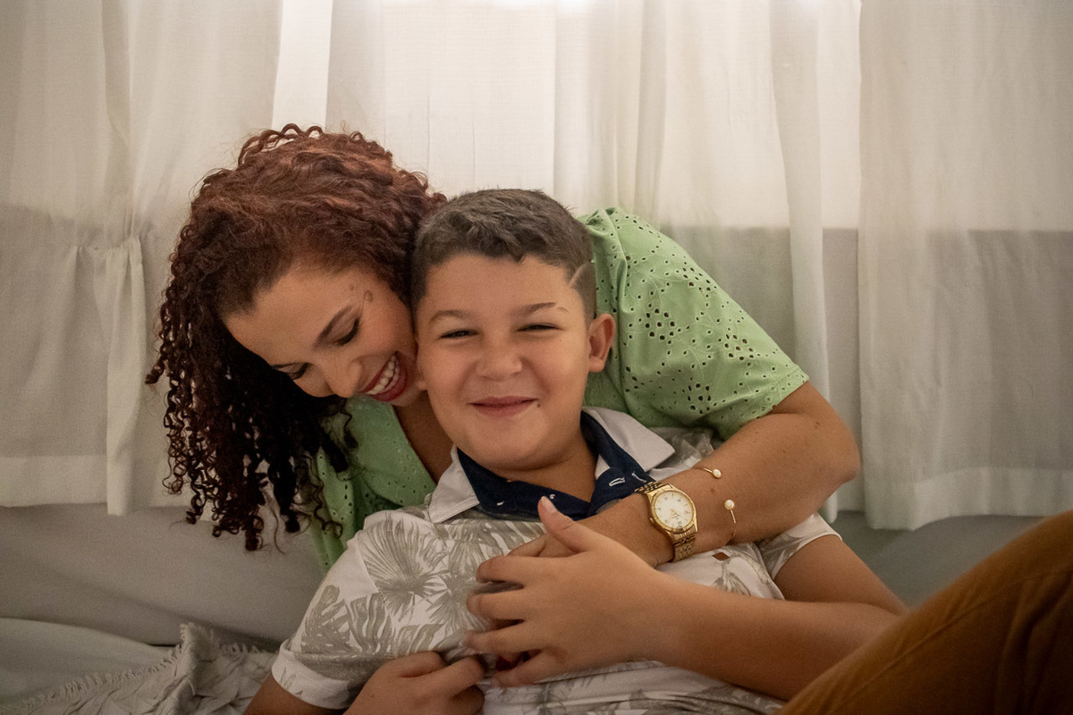 alan smyth, alan smyth fotografo em sao mateus es, ensaio de familia, ensaio de gato, ensaio em casa, ensaio pet, esaio de familia sao mateus, fotografia afetiva, fotografo afetivo, fotografo em sao mateus, fotografo es, fotos de familia, mae e filho