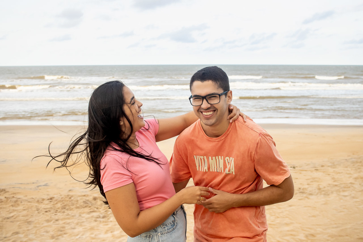 abraço na alma, alan smyth, alan smyth fotografo em sao mateus es, bosque da praia guriri, couple photos, couple session, ensaio afetivo, ensaio intimista, fotografia afetiva, fotografia de casal, onde fotografar em Guriri, fotografia na praia de guriri