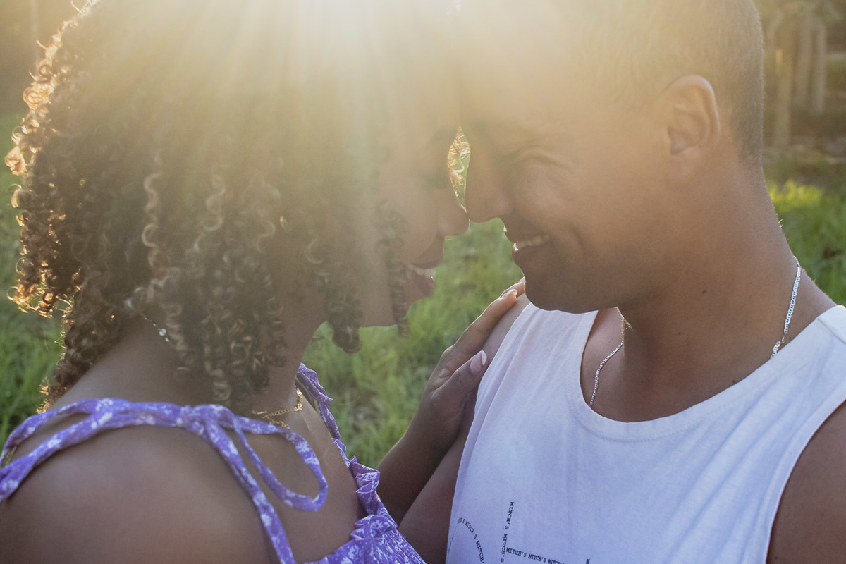 abraço na alma, alan smyth fotografo em sao mateus, bosque da praia guriri, couple photos, ensaio afetivo, ensaio intimista, fotografia afetiva, fotografia de casal, fotografia na praia de guriri, fotografo afetivo, onde fotografar em sao mateus