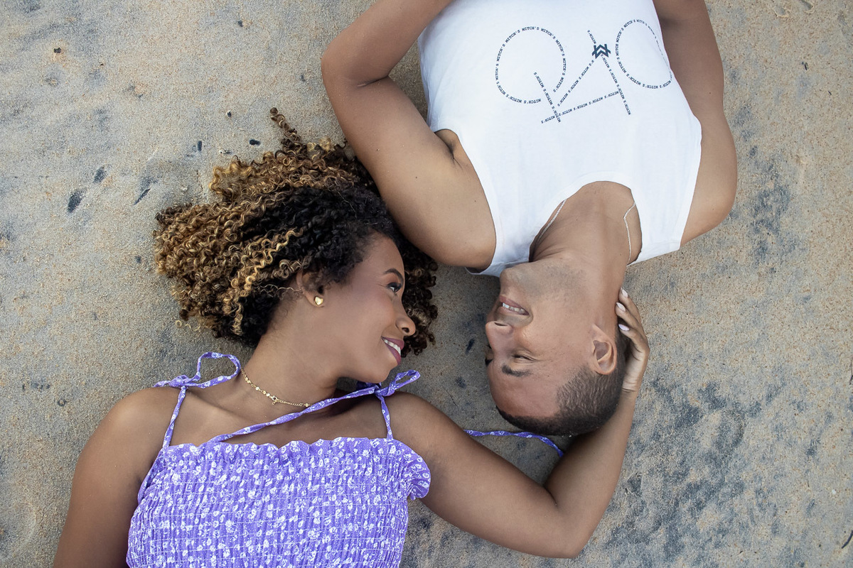 abraço na alma, alan smyth fotografo em sao mateus, bosque da praia guriri, couple photos, ensaio afetivo, ensaio intimista, fotografia afetiva, fotografia de casal, fotografia na praia de guriri, fotografo afetivo, onde fotografar em sao mateus