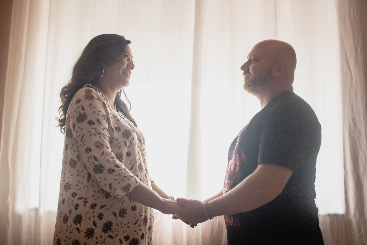 abraço na alma, alan smyth fotografo são mateus es, arco iris, bebe arco iris, ensaio em casa, ensaio gestante, ensaio gestante com pet, ensaio intimista, ensaio pet, fotografia afetiva, fotografo de gestante, fotografo de gestante guriri, fotografo es,