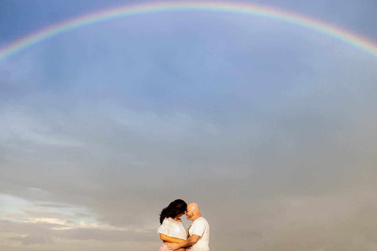 abraço na alma, alan smyth fotografo são mateus es, arco iris, bebe arco iris, ensaio em casa, ensaio gestante, ensaio gestante com pet, ensaio intimista, ensaio pet, fotografia afetiva, fotografo de gestante, fotografo de gestante guriri, fotografo es,