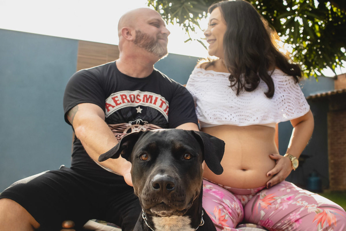 abraço na alma, alan smyth fotografo são mateus es, arco iris, bebe arco iris, ensaio em casa, ensaio gestante, ensaio gestante com pet, ensaio intimista, ensaio pet, fotografia afetiva, fotografo de gestante, fotografo de gestante guriri, fotografo es,