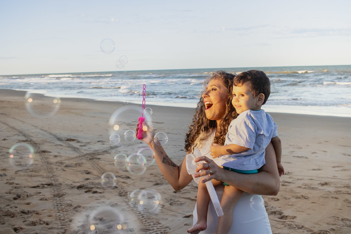 abraço na alma, alan smyth, bosque da praia guriri, ensaio de familia, ensaio de familia sao mateus, familia, familia santuario da vida, fotografia afetiva, fotografo afetivo, fotografobsao mateus es, fotografo es, fotografo guriri, onde fotografar guriri