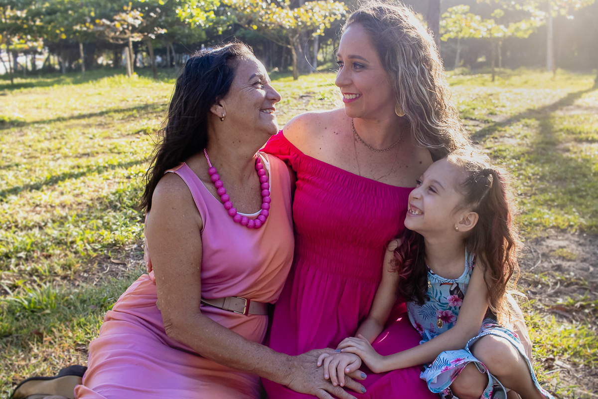 abraço na alma, alan smyth, bosque da praia guriri, ensaio de familia, ensaio de familia sao mateus, familia, familia santuario da vida, fotografia afetiva, fotografo afetivo, fotografobsao mateus es, fotografo es, fotografo guriri, onde fotografar guriri