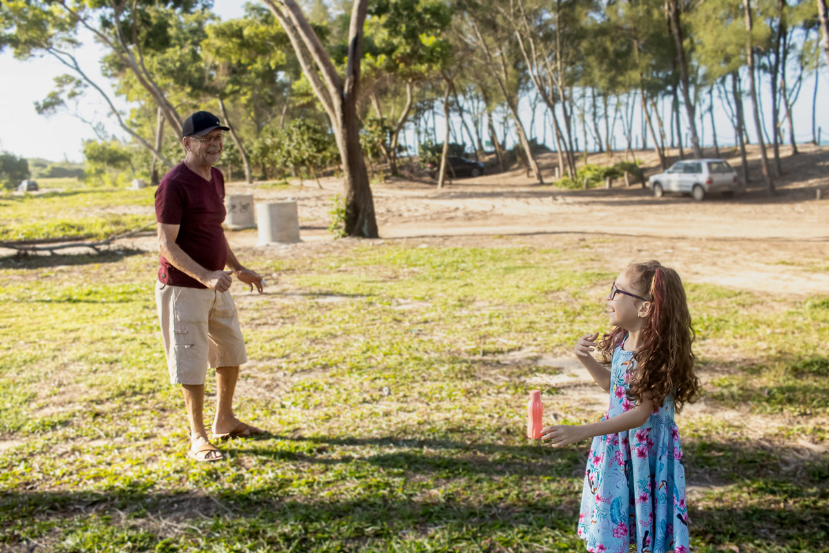 abraço na alma, alan smyth, bosque da praia guriri, ensaio de familia, ensaio de familia sao mateus, familia, familia santuario da vida, fotografia afetiva, fotografo afetivo, fotografobsao mateus es, fotografo es, fotografo guriri, onde fotografar guriri
