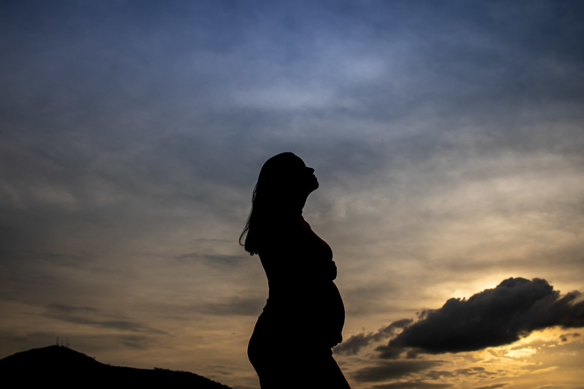 abraço na alma, alan smyth fotografo mantena mg, ensaio gestante, ensaio intimista, fotografia afetiva, fotografia de gestante mantena mg, fotografo afetivo mg, fotografo de gestante, fotografo mg, fotografo mantena, onde fotografar em mantena