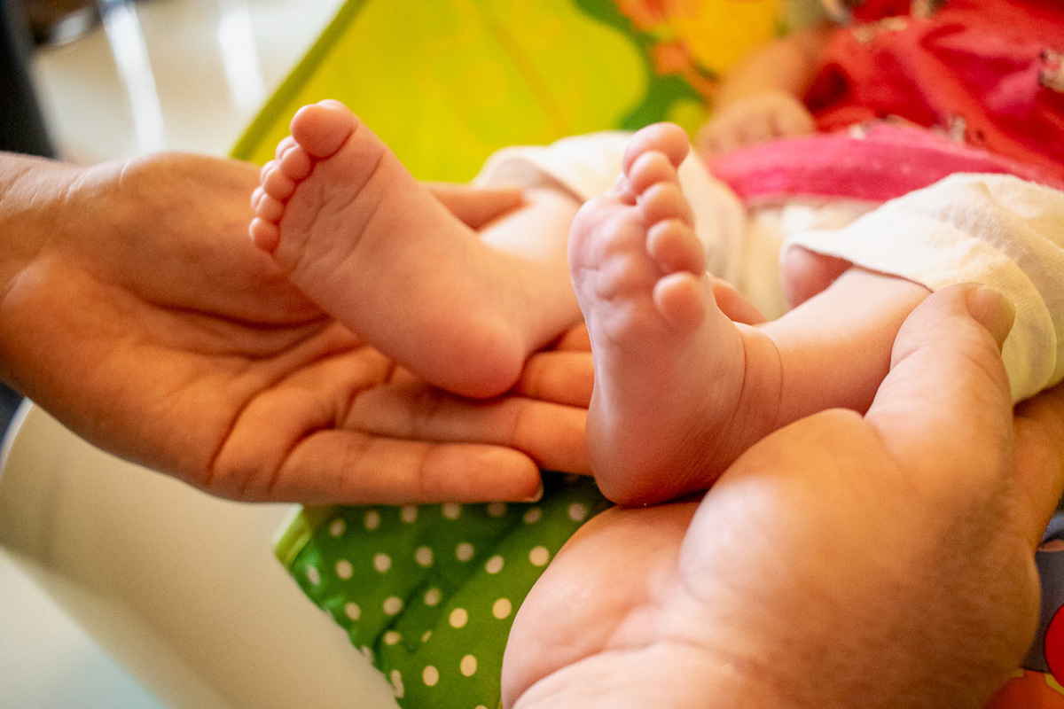 natural newborn, newborn, abraço na alma, alan smyth fotografo são mateus es, ensaio nerborn, ensaio em casa, ensaio intimista, ensaio pet, fotografia afetiva, onde fotografar em sao mateus, recem nascido, fotografo guriri, fotografo afetivo,