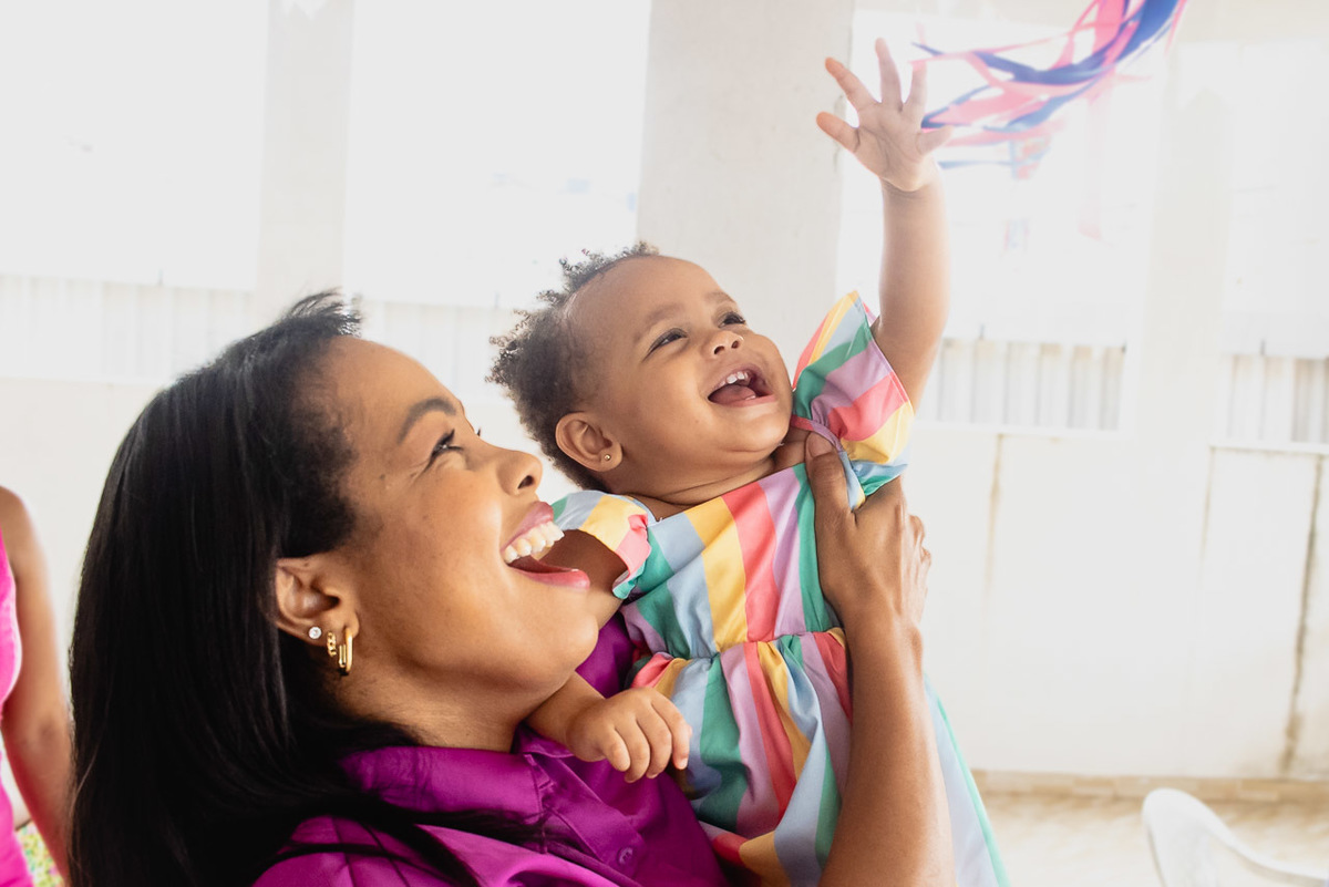 fotografia de festa infantil sao mateus, ensaio de familia es, casa de festas,  decoracao de festa infantil, decoracao de festas, alan smyth, fotografia afetiva es, fotos festa, hora do parabens, fotografia de festa infantil guriri, fotografo infantil