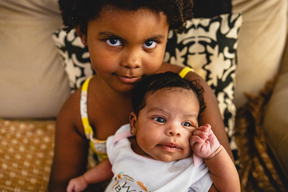 natural newborn, fotografo newborn, newborn, abraço na alma, alan smyth fotografo são mateus es, ensaio nerborn, ensaio em casa, ensaio intimista, fotografia afetiva, fotografia de familia, fotografia de familia guriri, fotografia de familia sao mateus es