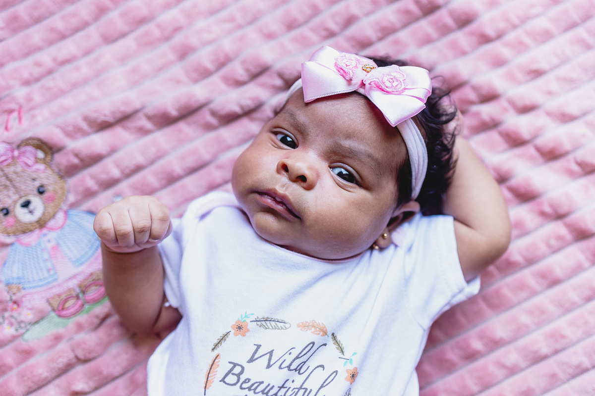 natural newborn, fotografo newborn, newborn, abraço na alma, alan smyth fotografo são mateus es, ensaio nerborn, ensaio em casa, ensaio intimista, fotografia afetiva, fotografia de familia, fotografia de familia guriri, fotografia de familia sao mateus es