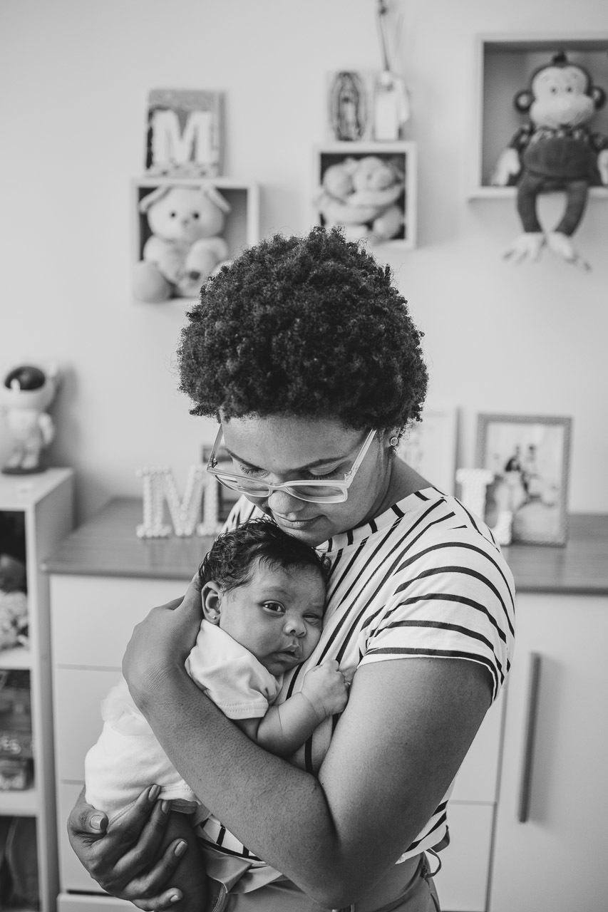 natural newborn, fotografo newborn, newborn, abraço na alma, alan smyth fotografo são mateus es, ensaio nerborn, ensaio em casa, ensaio intimista, fotografia afetiva, fotografia de familia, fotografia de familia guriri, fotografia de familia sao mateus es