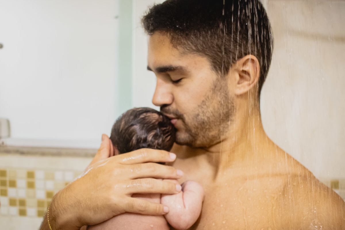 natural newborn, newborn, abraço na alma, alan smyth fotografo são mateus es, ensaio nerborn, ensaio em casa, ensaio intimista, fotografia afetiva, fotografia de familia, fotografia de familia sao mateus,  acompanhamento de bebe, bebe, fotos em casa