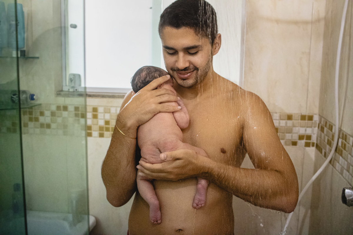 natural newborn, newborn, abraço na alma, alan smyth fotografo são mateus es, ensaio nerborn, ensaio em casa, ensaio intimista, fotografia afetiva, fotografia de familia, fotografia de familia sao mateus,  acompanhamento de bebe, bebe, fotos em casa