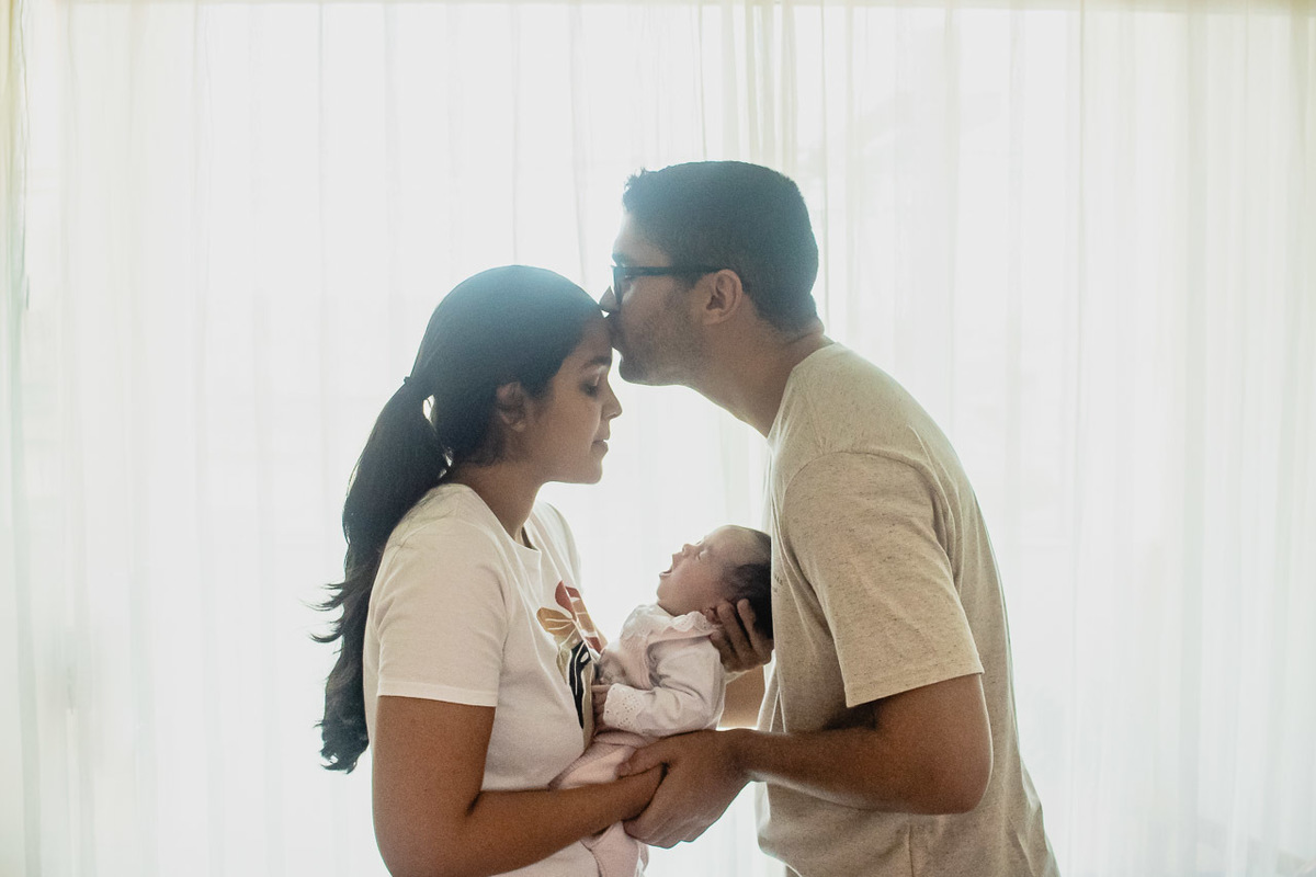 natural newborn, newborn, abraço na alma, alan smyth fotografo são mateus es, ensaio nerborn, ensaio em casa, ensaio intimista, fotografia afetiva, fotografia de familia, fotografia de familia sao mateus,  acompanhamento de bebe, bebe, fotos em casa