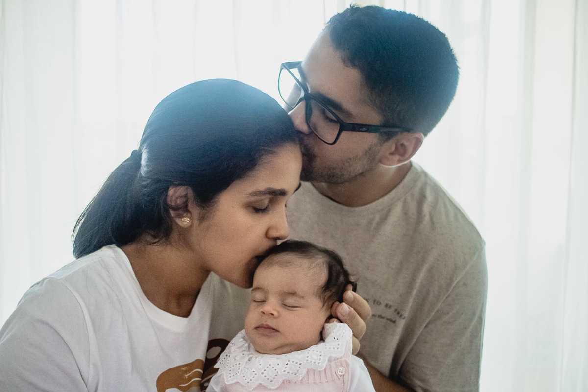natural newborn, newborn, abraço na alma, alan smyth fotografo são mateus es, ensaio nerborn, ensaio em casa, ensaio intimista, fotografia afetiva, fotografia de familia, fotografia de familia sao mateus,  acompanhamento de bebe, bebe, fotos em casa