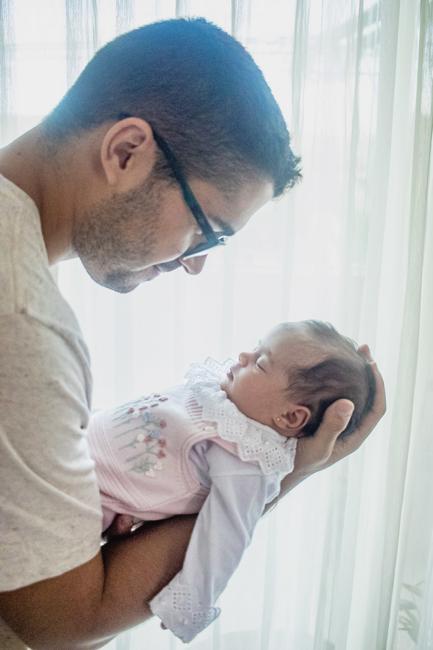 natural newborn, newborn, abraço na alma, alan smyth fotografo são mateus es, ensaio nerborn, ensaio em casa, ensaio intimista, fotografia afetiva, fotografia de familia, fotografia de familia sao mateus,  acompanhamento de bebe, bebe, fotos em casa