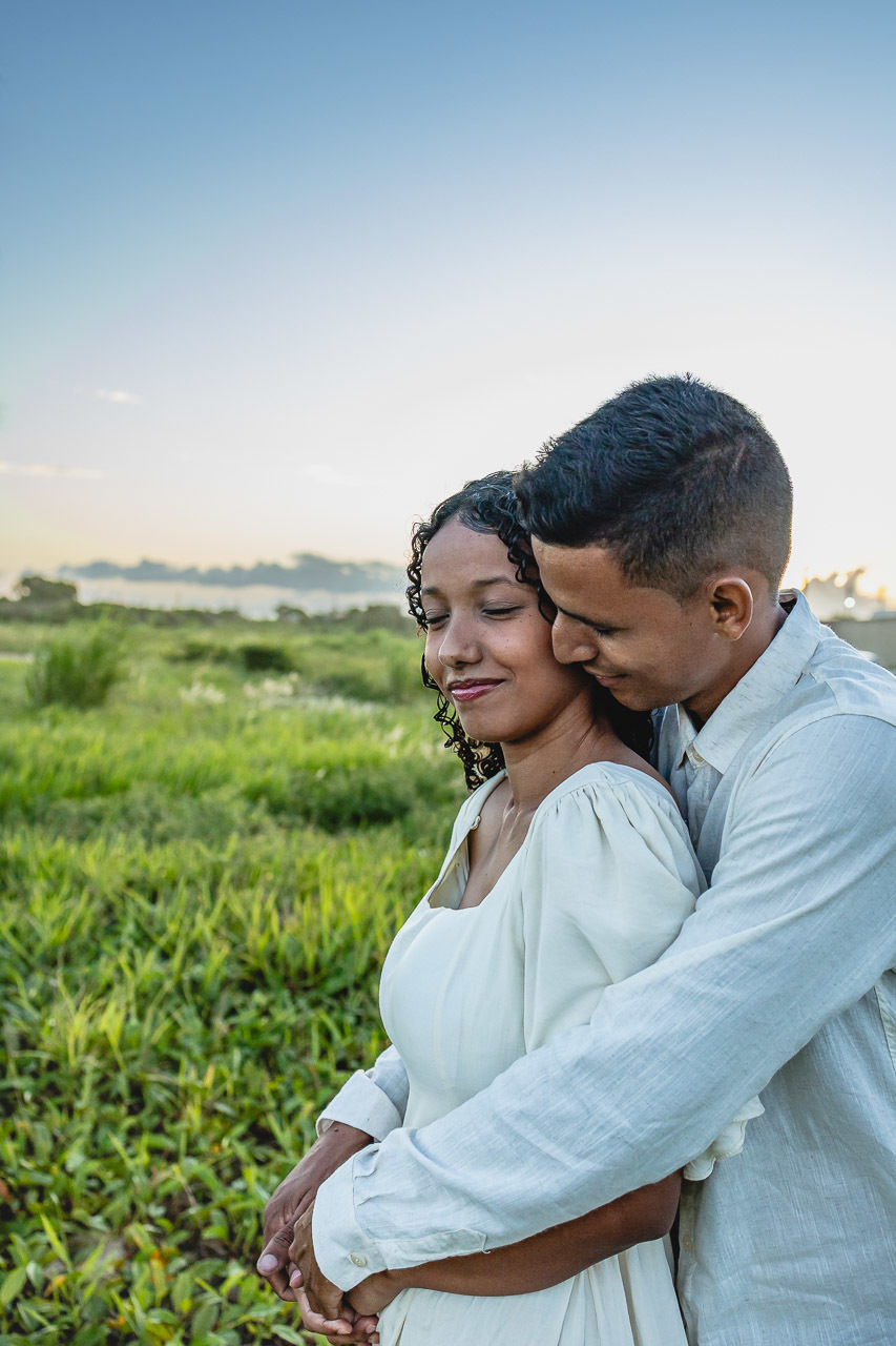 abraço na alma, alan smyth, alan smyth fotografo em sao mateus es, ensaio pre wedding, pre casamento, ensaio afetivo, ensaio casal na praia, fotografia afetiva, fotografia de casal, fotografia intimista, fotografo afetivo, fotografo em guriri, casal