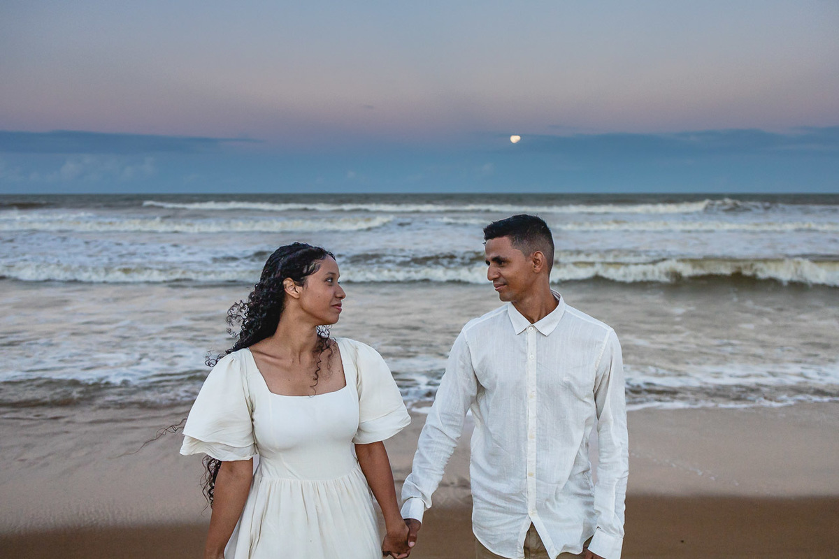 abraço na alma, alan smyth, alan smyth fotografo em sao mateus es, ensaio pre wedding, pre casamento, ensaio afetivo, ensaio casal na praia, fotografia afetiva, fotografia de casal, fotografia intimista, fotografo afetivo, fotografo em guriri, casal