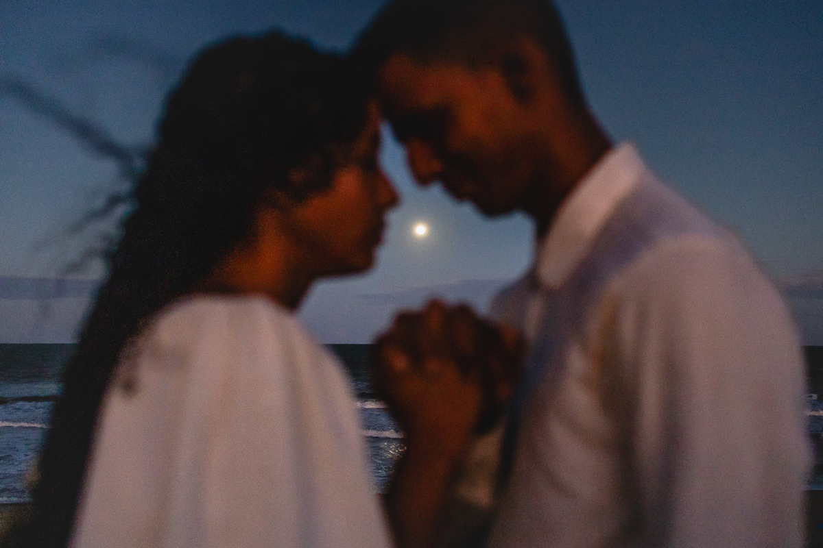 abraço na alma, alan smyth, alan smyth fotografo em sao mateus es, ensaio pre wedding, pre casamento, ensaio afetivo, ensaio casal na praia, fotografia afetiva, fotografia de casal, fotografia intimista, fotografo afetivo, fotografo em guriri, casal