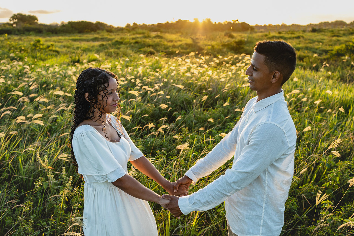 abraço na alma, alan smyth, alan smyth fotografo em sao mateus es, ensaio pre wedding, pre casamento, ensaio afetivo, ensaio casal na praia, fotografia afetiva, fotografia de casal, fotografia intimista, fotografo afetivo, fotografo em guriri, casal