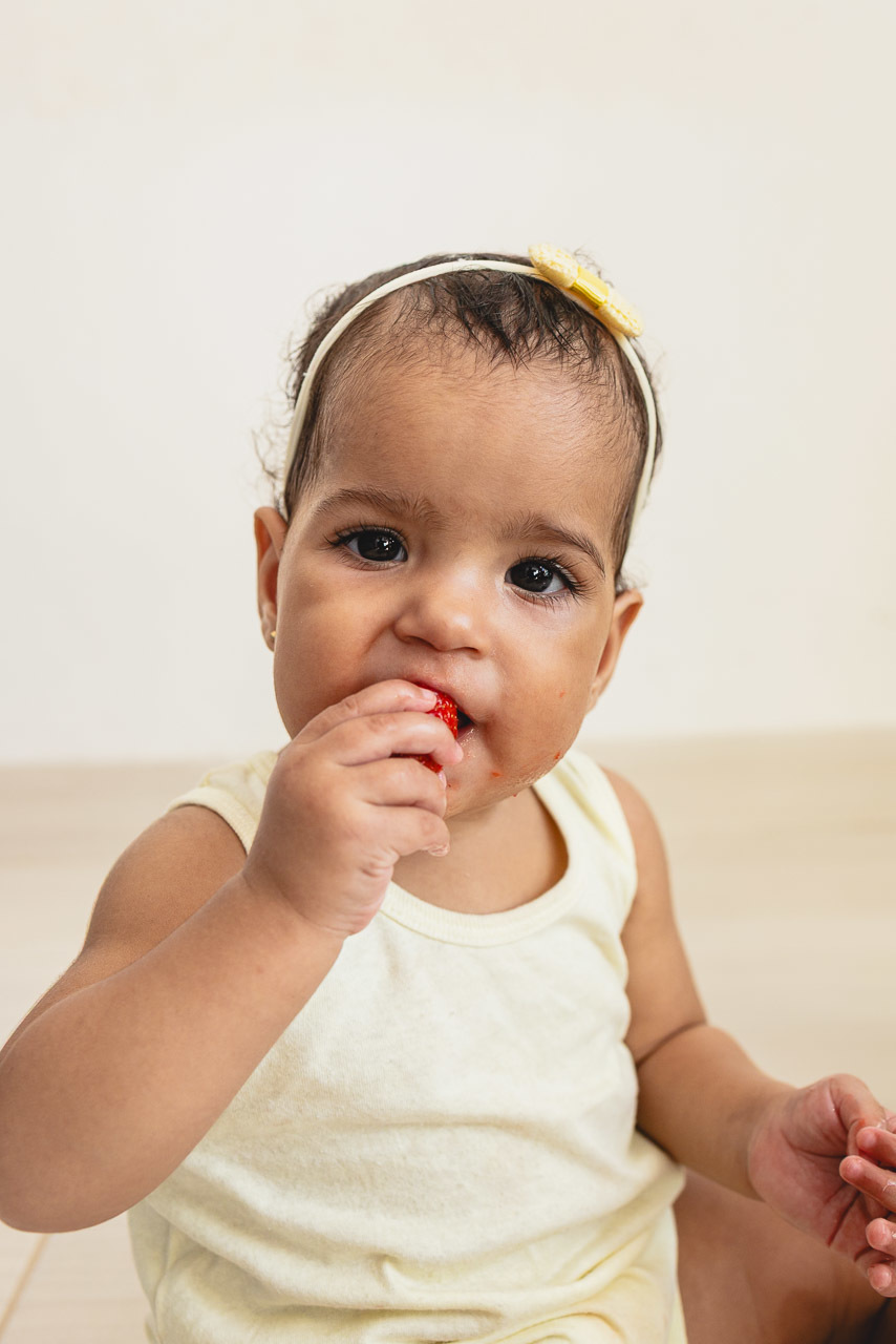 acompanhamento de bebê, abraço na alma, alan smyth fotografo são mateus es, ensaio de bebê, ensaio em casa, ensaio intimista, fotografia afetiva, fotografia de familia,  fotografia de familia sao mateus es,  gêmeas, gêmeas meninas, pais de menina, bebê