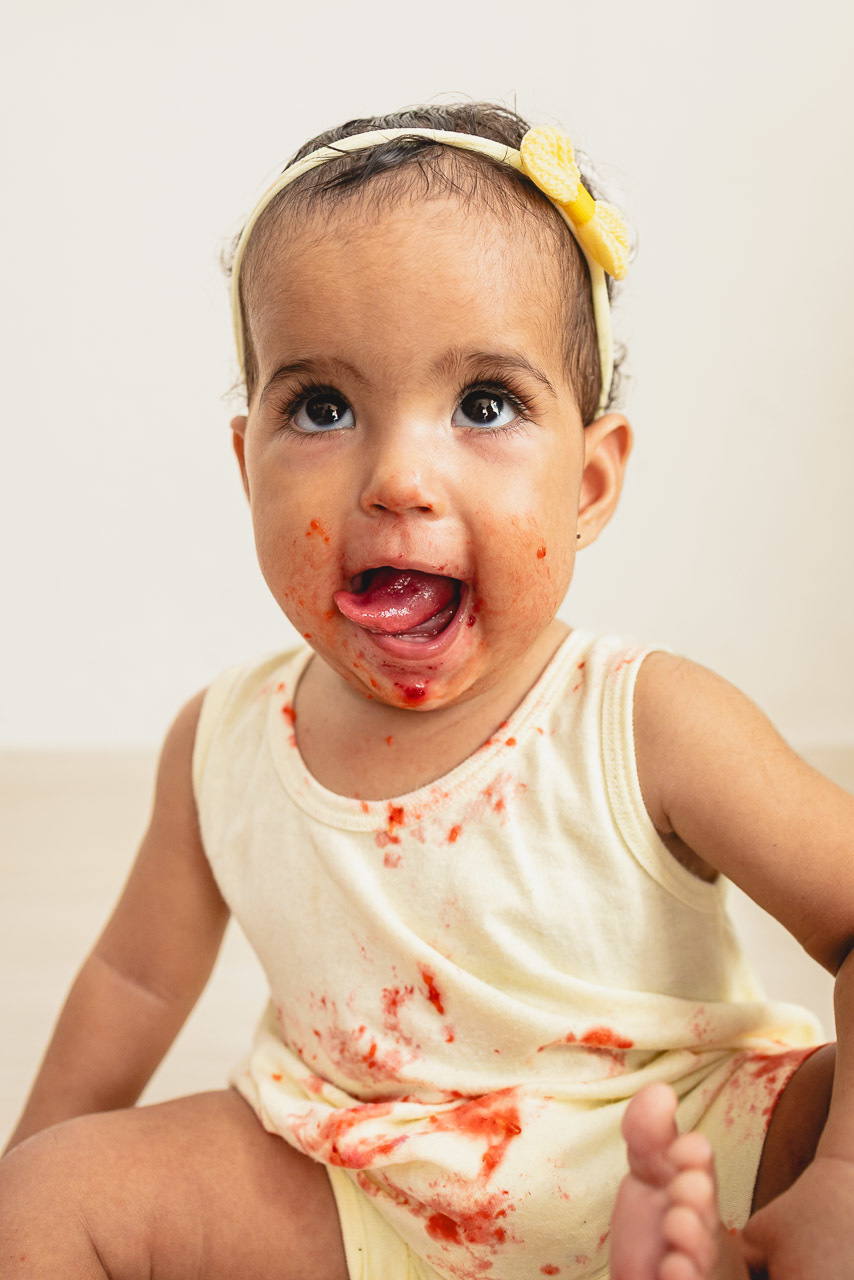 acompanhamento de bebê, abraço na alma, alan smyth fotografo são mateus es, ensaio de bebê, ensaio em casa, ensaio intimista, fotografia afetiva, fotografia de familia,  fotografia de familia sao mateus es,  gêmeas, gêmeas meninas, pais de menina, bebê