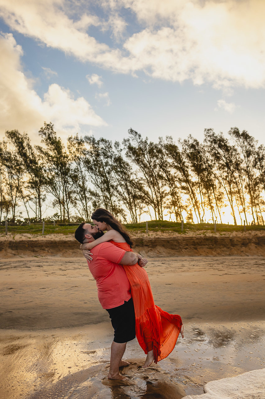 abraço na alma, alan smyth, alan smyth fotografo em sao mateus es, ensaio pre wedding, pre casamento, ensaio afetivo, ensaio casal na praia, fotografia afetiva, fotografia de casal, fotografia intimista, fotografo afetivo, fotografo em guriri, casal
