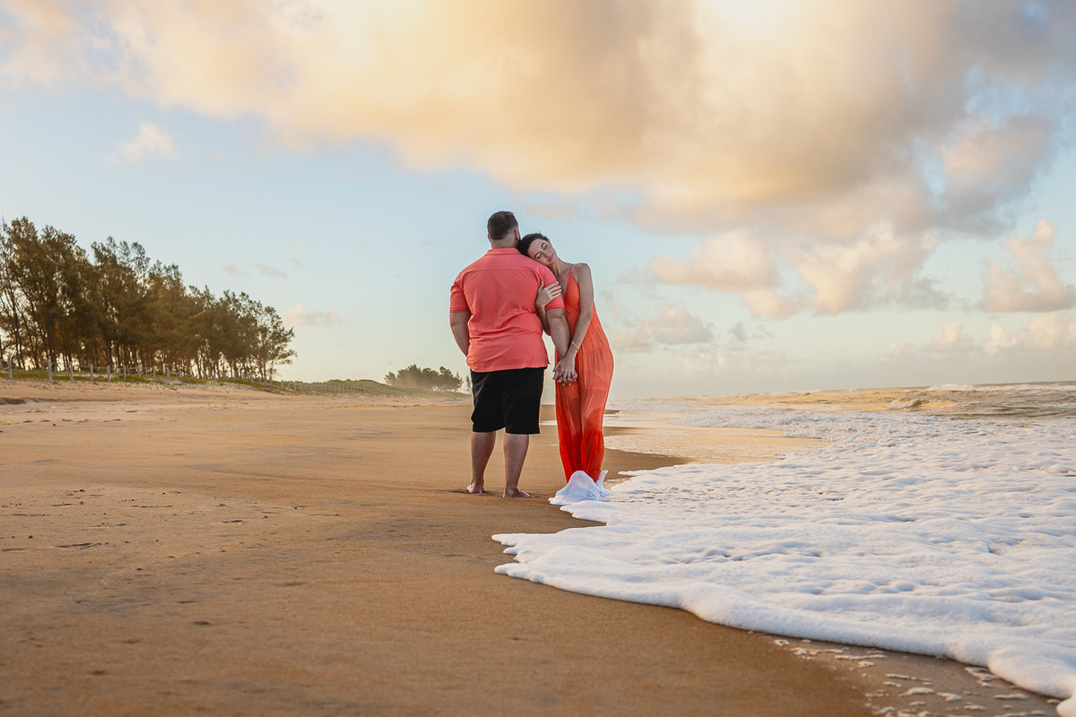 abraço na alma, alan smyth, alan smyth fotografo em sao mateus es, ensaio pre wedding, pre casamento, ensaio afetivo, ensaio casal na praia, fotografia afetiva, fotografia de casal, fotografia intimista, fotografo afetivo, fotografo em guriri, casal