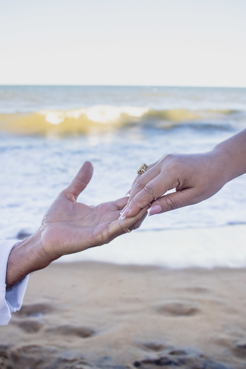 abraço na alma, alan smyth, alan smyth fotografo em sao mateus es, ensaio afetivo, ensaio casal na praia, fotografia afetiva, fotografia de casal, fotografia intimista, fotografo afetivo, fotografo em guriri, casal, ensaio intimista, casal maduro
