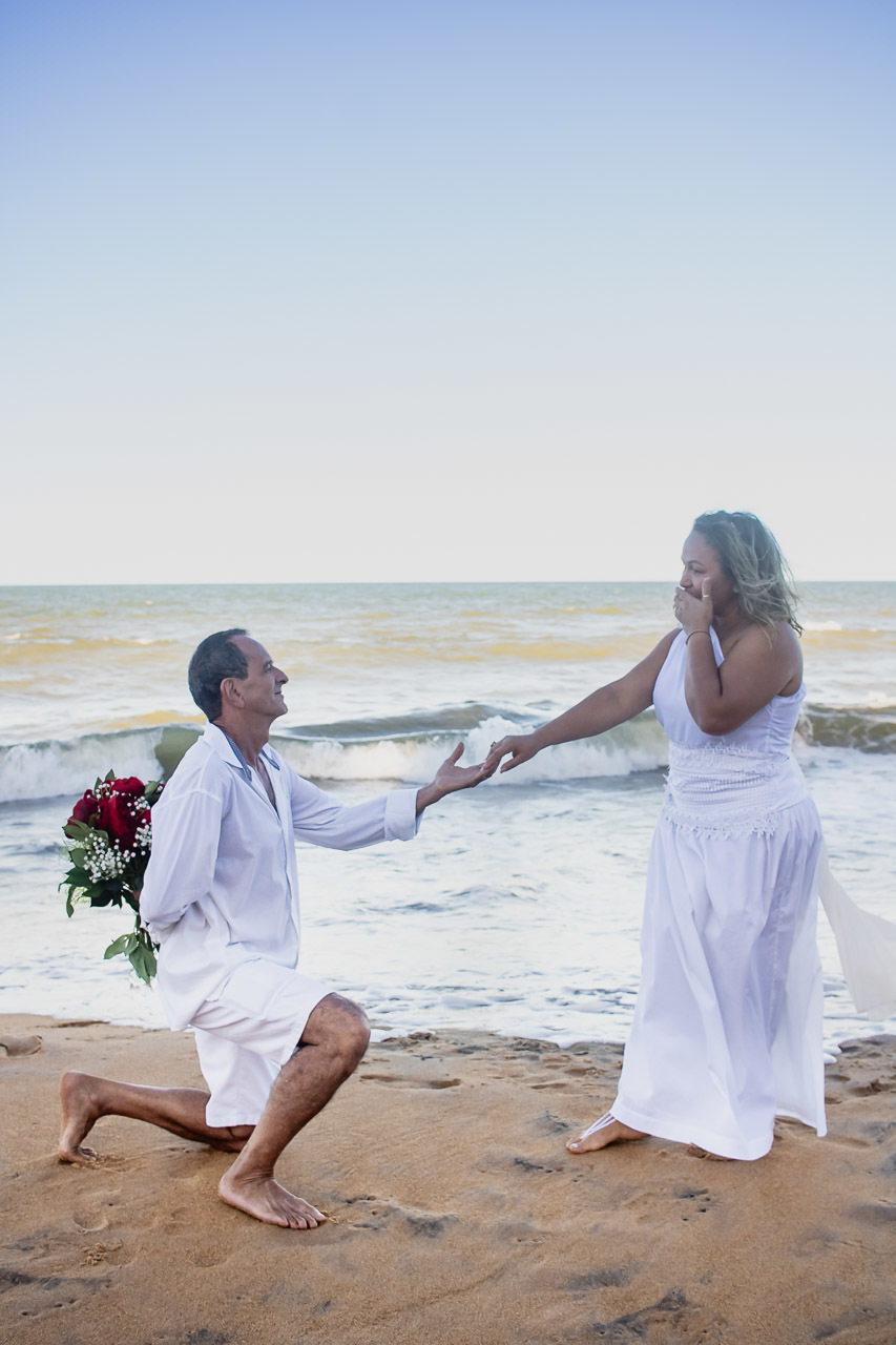 abraço na alma, alan smyth, alan smyth fotografo em sao mateus es, ensaio afetivo, ensaio casal na praia, fotografia afetiva, fotografia de casal, fotografia intimista, fotografo afetivo, fotografo em guriri, casal, ensaio intimista, casal maduro