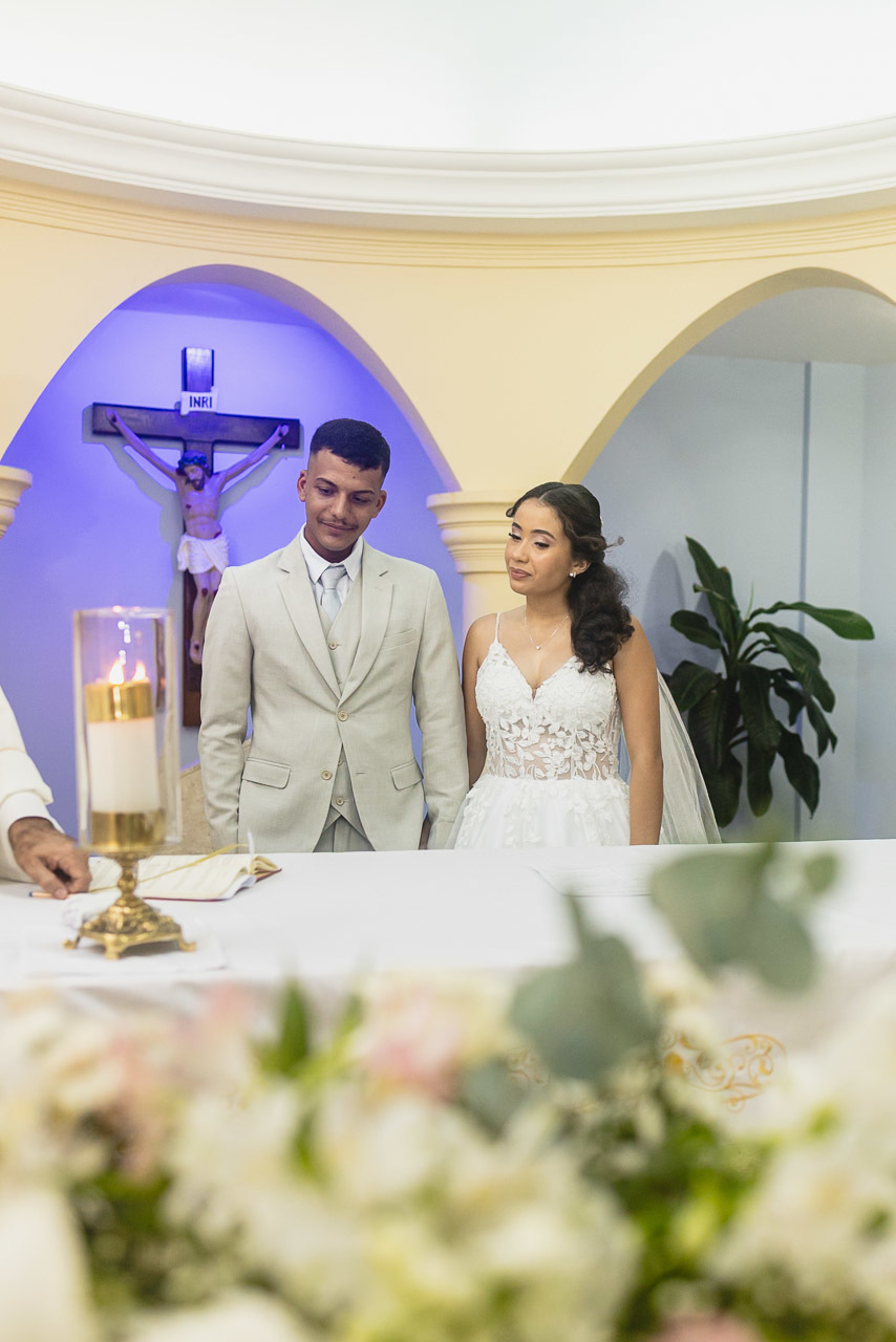 abraço na alma, alan smyth, alan smyth fotografo em sao mateus es, casamento intimista, fotografia afetiva, fotografia de casamento mantena mg, fotos de casamento na paroquia nossa senhora das graças, fotografo em mantena mg, wedding, casamento na igreja