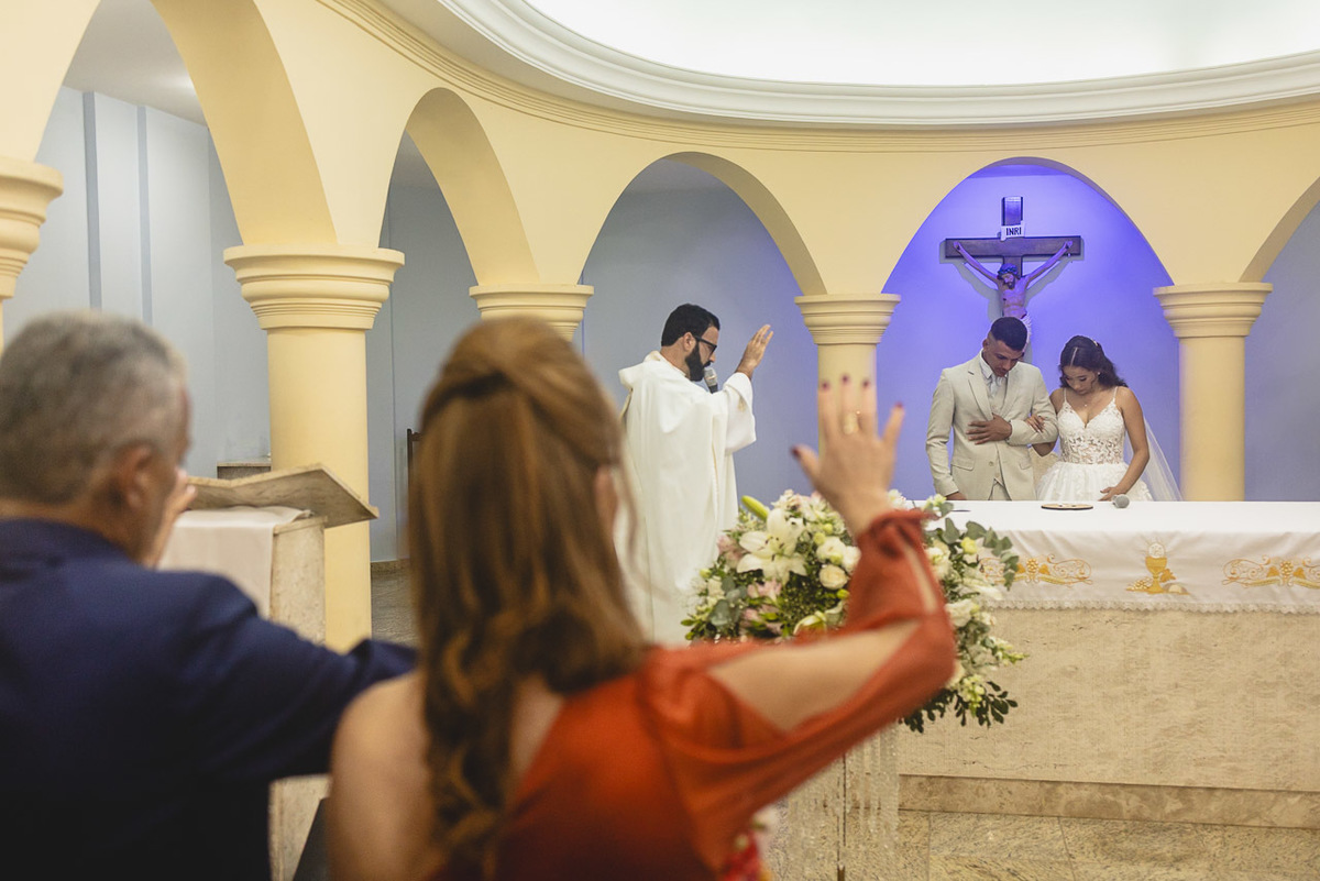 abraço na alma, alan smyth, alan smyth fotografo em sao mateus es, casamento intimista, fotografia afetiva, fotografia de casamento mantena mg, fotos de casamento na paroquia nossa senhora das graças, fotografo em mantena mg, wedding, casamento na igreja