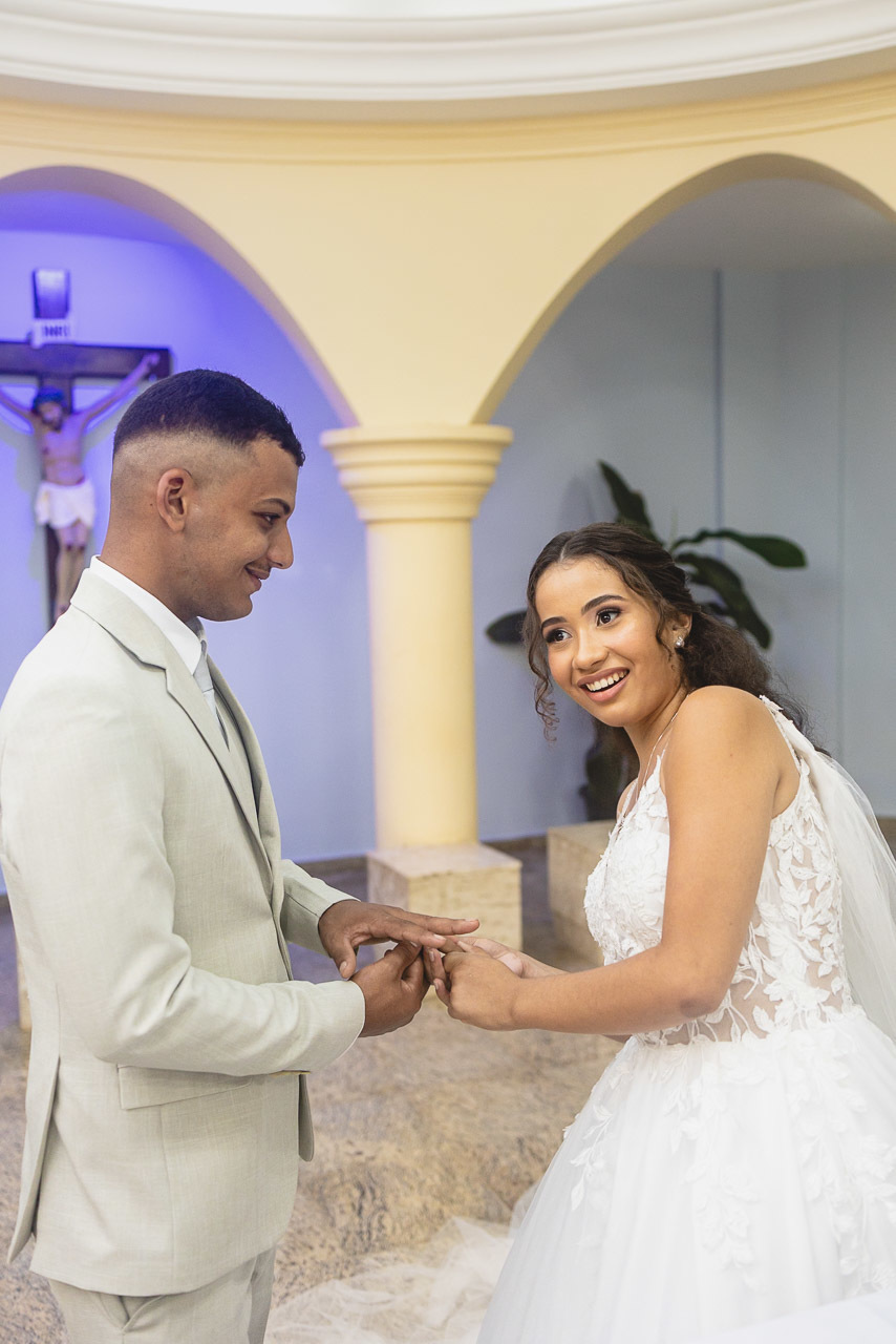 abraço na alma, alan smyth, alan smyth fotografo em sao mateus es, casamento intimista, fotografia afetiva, fotografia de casamento mantena mg, fotos de casamento na paroquia nossa senhora das graças, fotografo em mantena mg, wedding, casamento na igreja