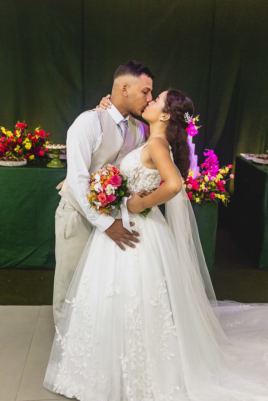 abraço na alma, alan smyth, alan smyth fotografo em sao mateus es, casamento intimista, fotografia afetiva, fotografia de casamento mantena mg, fotos de casamento na paroquia nossa senhora das graças, fotografo em mantena mg, wedding, casamento na igreja