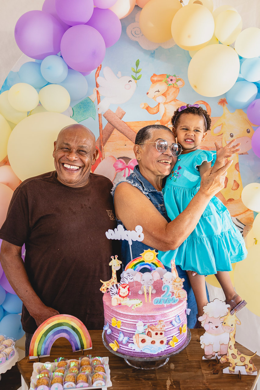 fotografia de festa infantil sao mateus, ensaio de familia es, festa em casa,  decoracao de festa infantil, decoracao de festas, alan smyth, fotografia afetiva es, fotos festa, hora do parabens, fotografia de festa infantil guriri, fotografo infantil