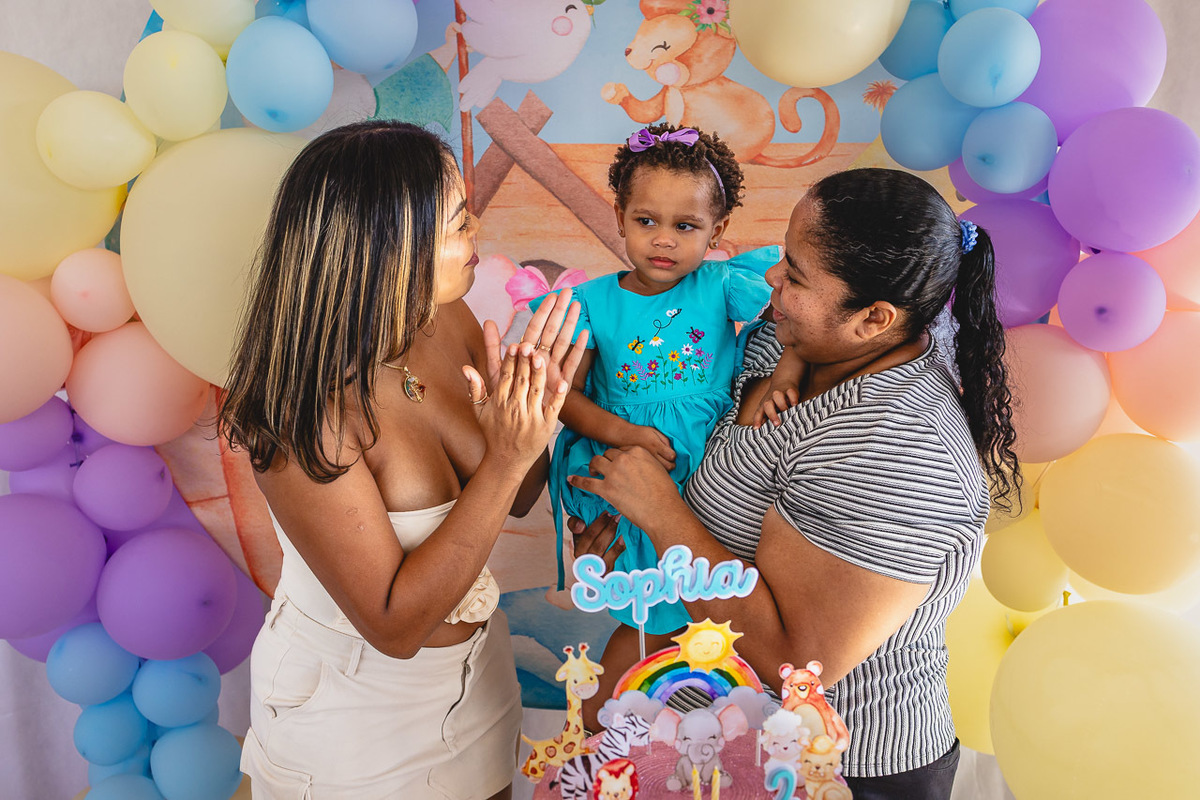 fotografia de festa infantil sao mateus, ensaio de familia es, festa em casa,  decoracao de festa infantil, decoracao de festas, alan smyth, fotografia afetiva es, fotos festa, hora do parabens, fotografia de festa infantil guriri, fotografo infantil